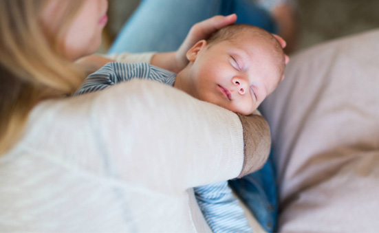 Làm thế nào để mẹ an tâm chăm sóc sức khỏe toàn diện cho trẻ từ 0-3 tuổi?
